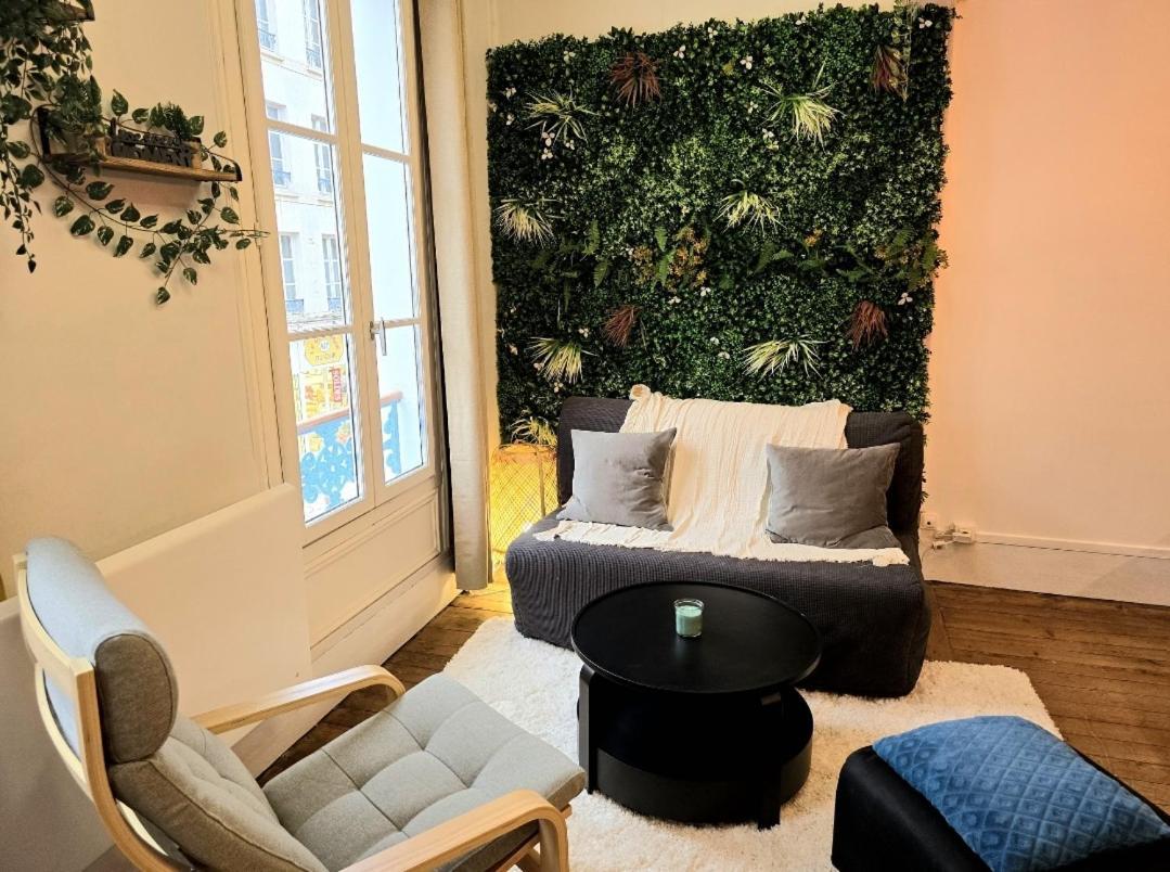 Bienvenue Dans La Jungle Apartment Dreux Exterior photo